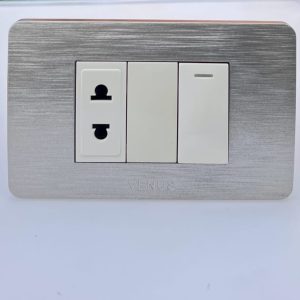 وش مودرن فضي مخطط